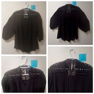 New black flowy top, balloon sleeves, lace,  M
